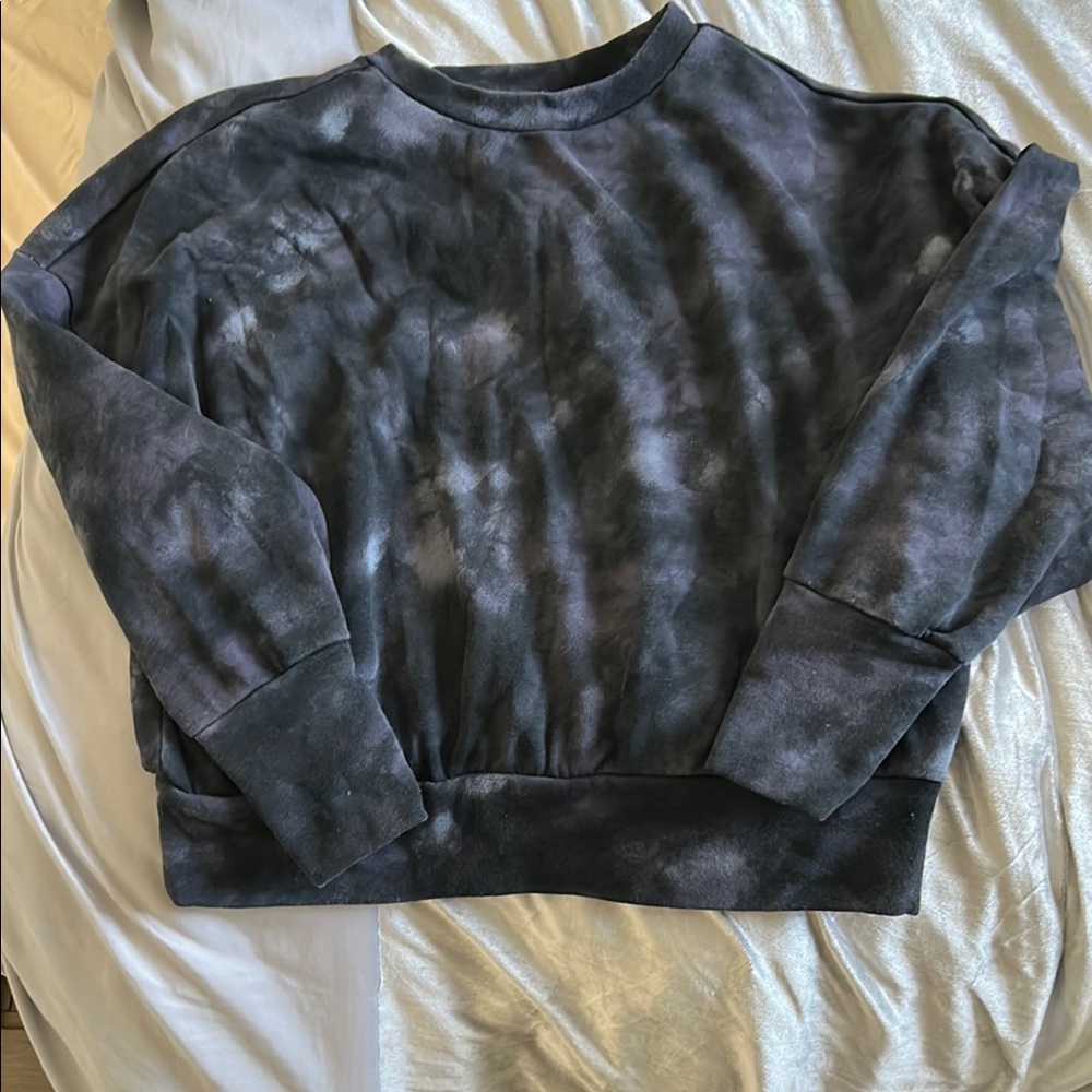 Old Navy Black and Gray Sweatshirt Cozy Pullover